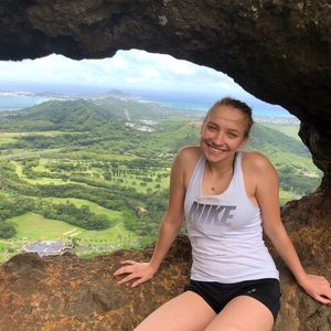 Meet your Posher, Cindy